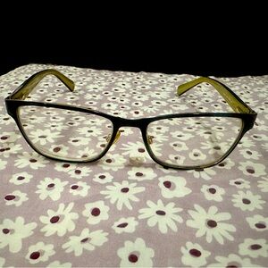 Authentic Dolce & Gabanna Stylish Black and  Gold one size